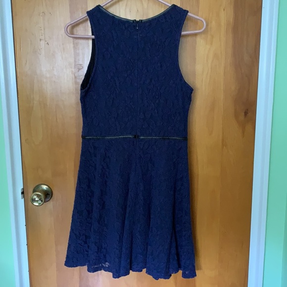 Macy’s Lush Blue Lace Dress - Picture 2 of 9